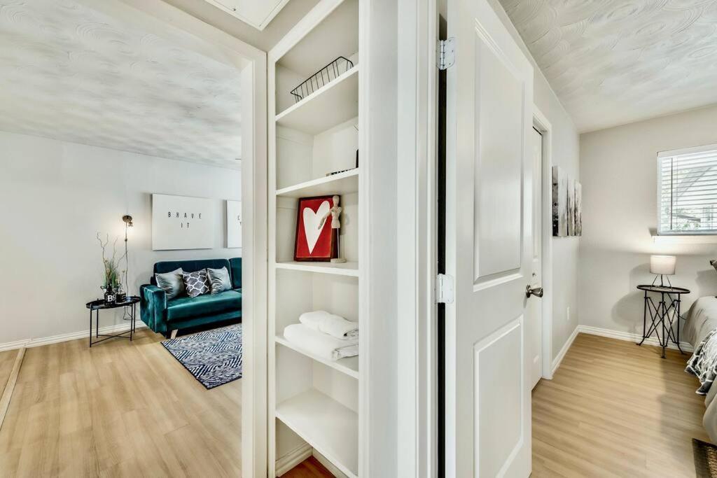 The Art Deco And Arboretum Tickets Included Appartement